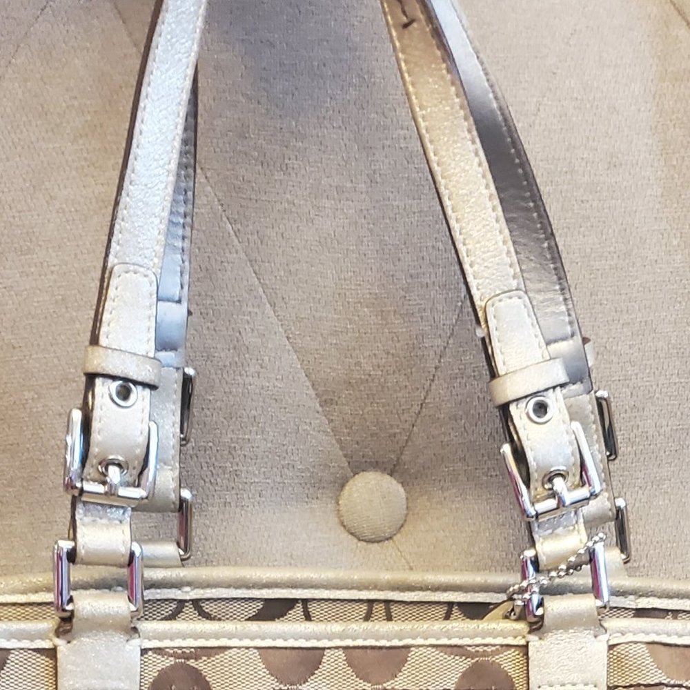 Coach Tote - Picture 2 of 6